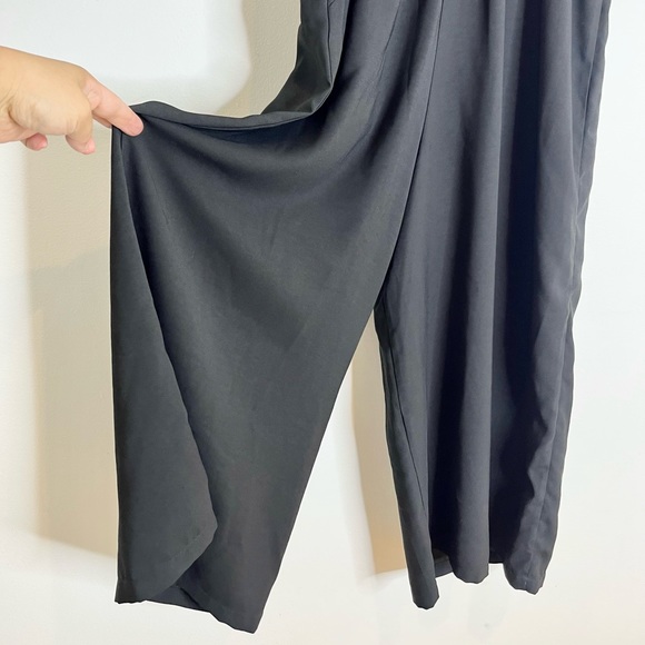 Molly Bracken Ruffle Collar Wide Leg Jumpsuit - Picture 6 of 9